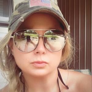 Meet your Posher, Jacqueline